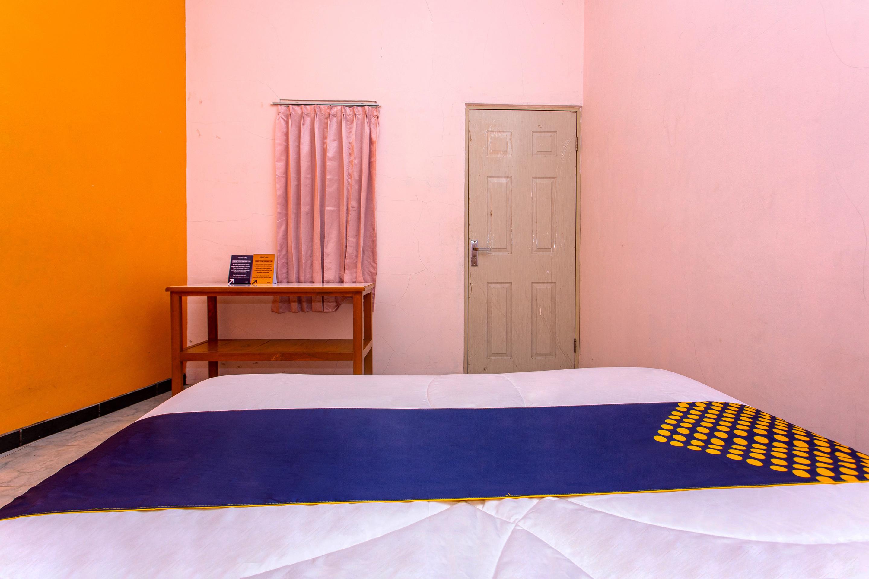 Hotel Spot On 2697 Homy House Semarang